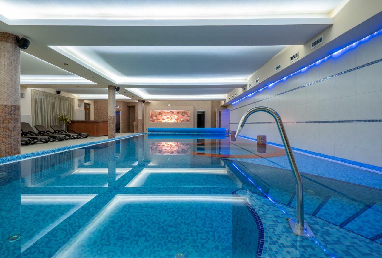 DorEsz Wellness Panzió Ujhartyan Exterior foto