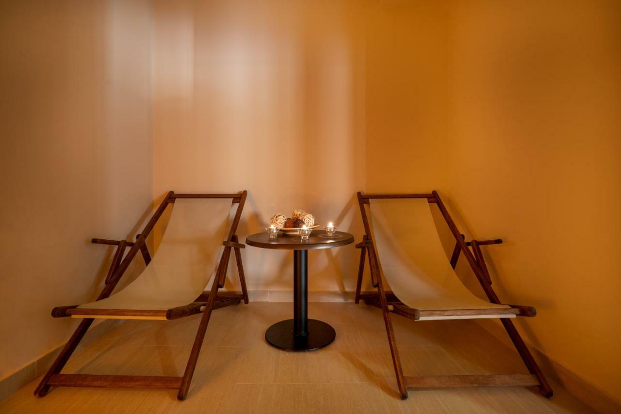 DorEsz Wellness Panzió Ujhartyan Exterior foto